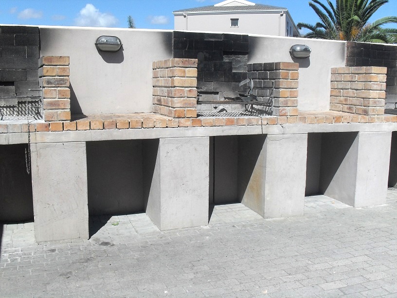 1 Bedroom Property for Sale in Bothasig Western Cape